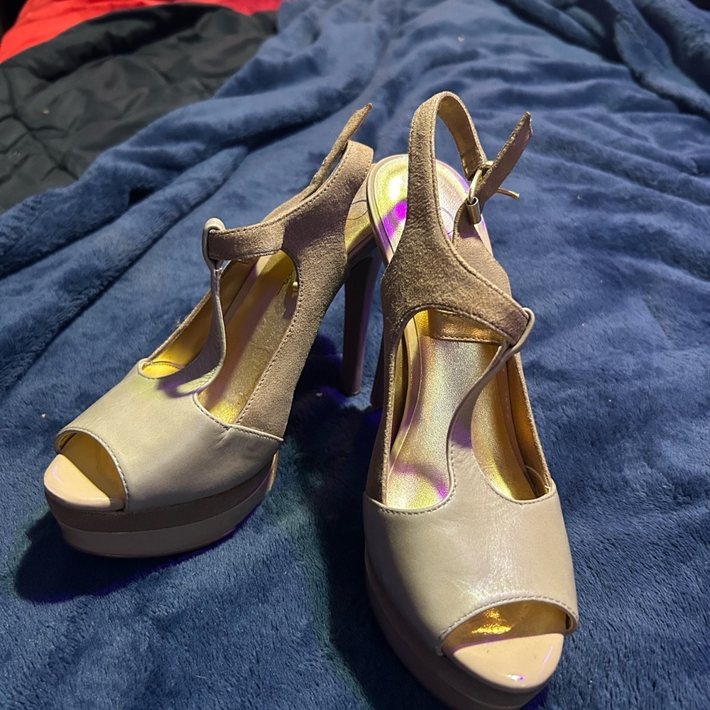 Jessica Simpson Tan Peep-Toe Heels